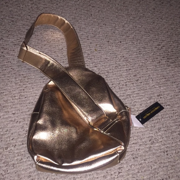 Backpack - Picture 2 of 6